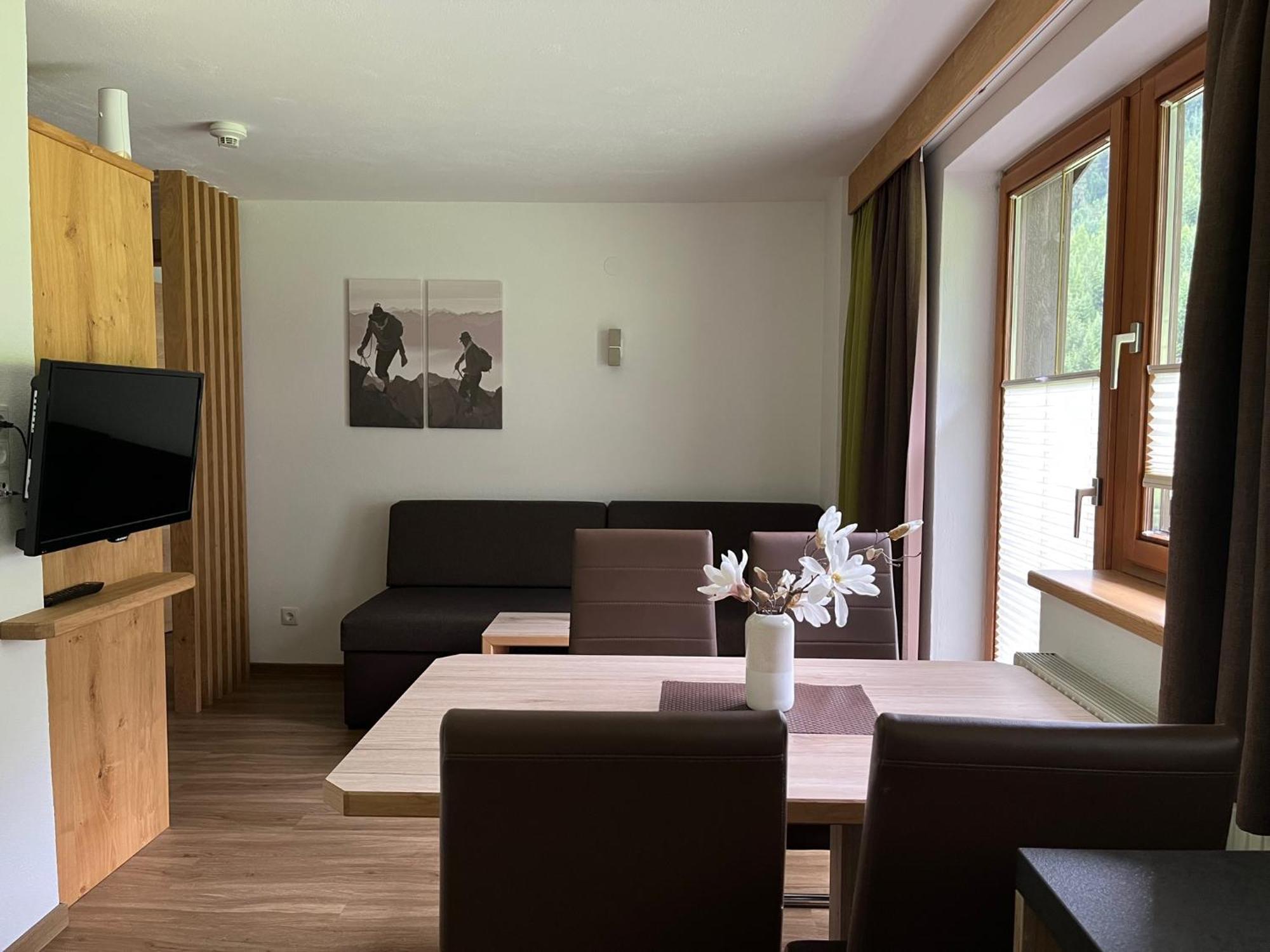 Appartementhaus Nadine แลงเงนเฟลด์ ภายนอก รูปภาพ