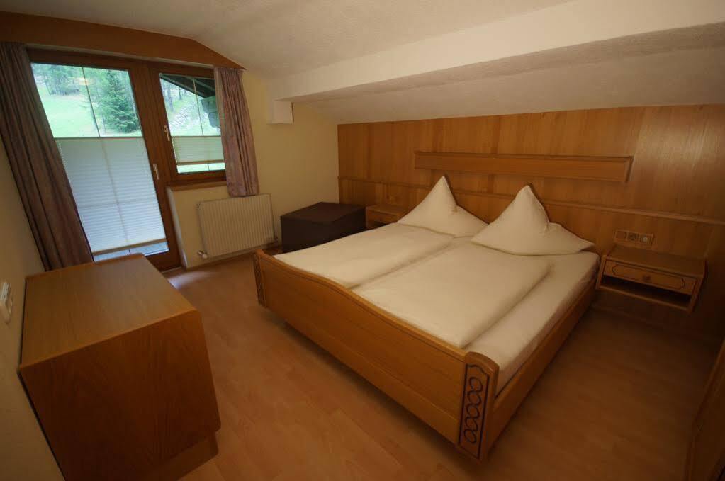 Appartementhaus Nadine แลงเงนเฟลด์ ภายนอก รูปภาพ